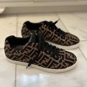 Mens Fendi FF Logo low top sneaker